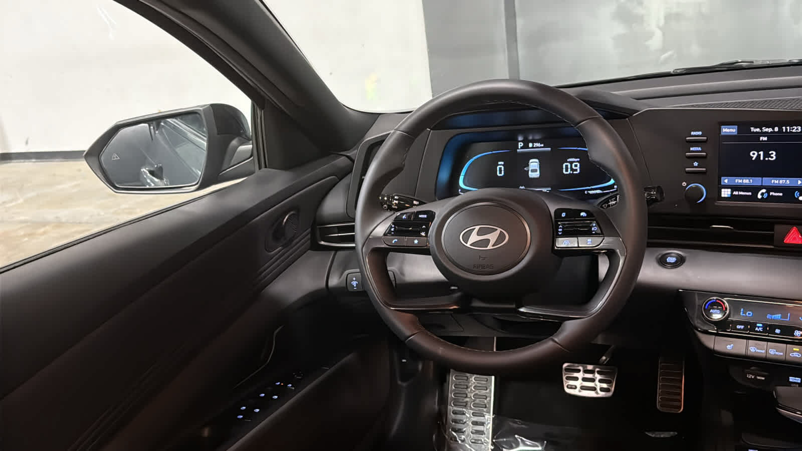 Used 2026 Hyundai Elantra SEL Sport Premium FWD image 22
