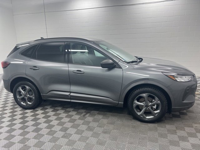 Used 2023 Ford Escape ST-Line w/ Tech Pack #1 image 4