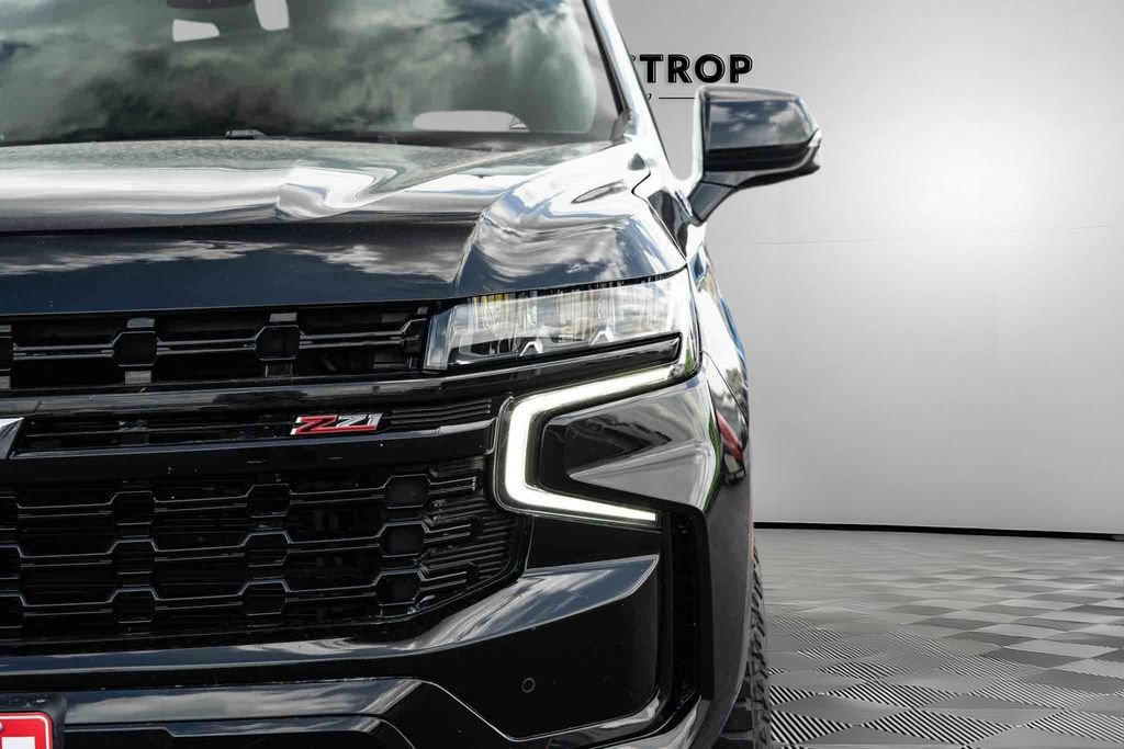 Used 2023 Chevrolet Tahoe Z71 w/ Luxury Package AWD/4WD image 8