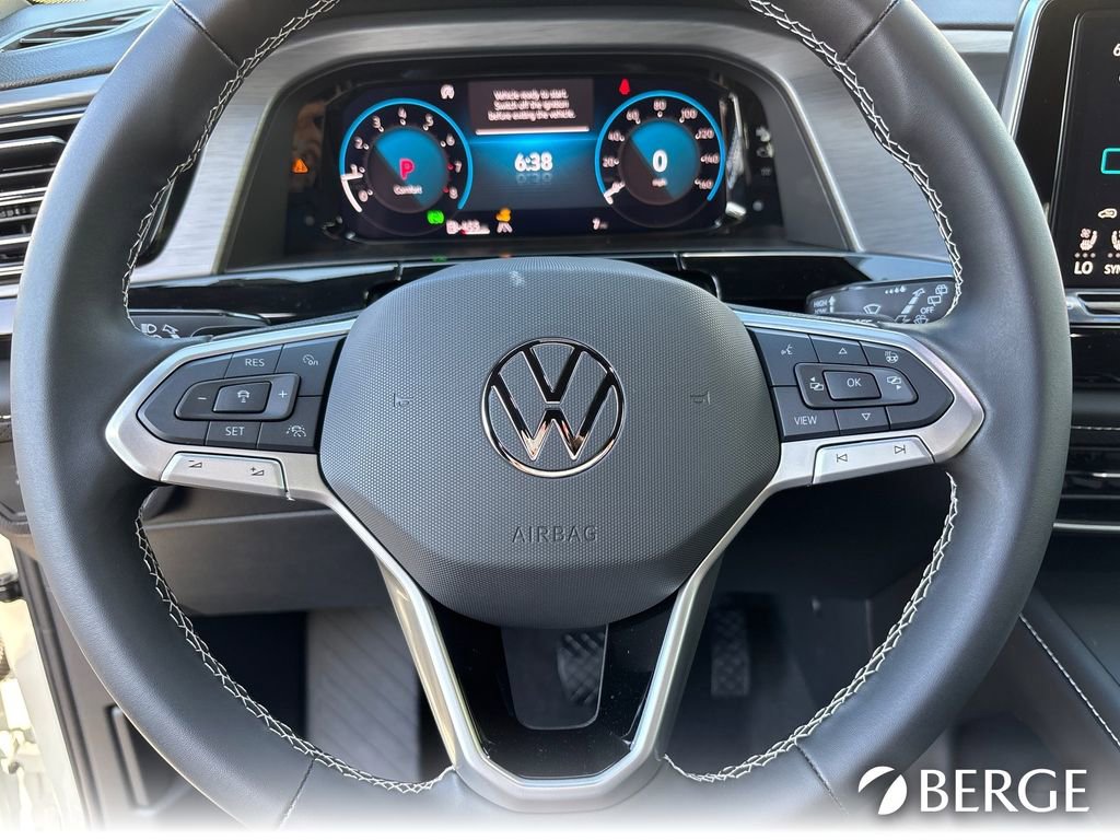 New 2026 Volkswagen Atlas Cross Sport SE FWD image 24