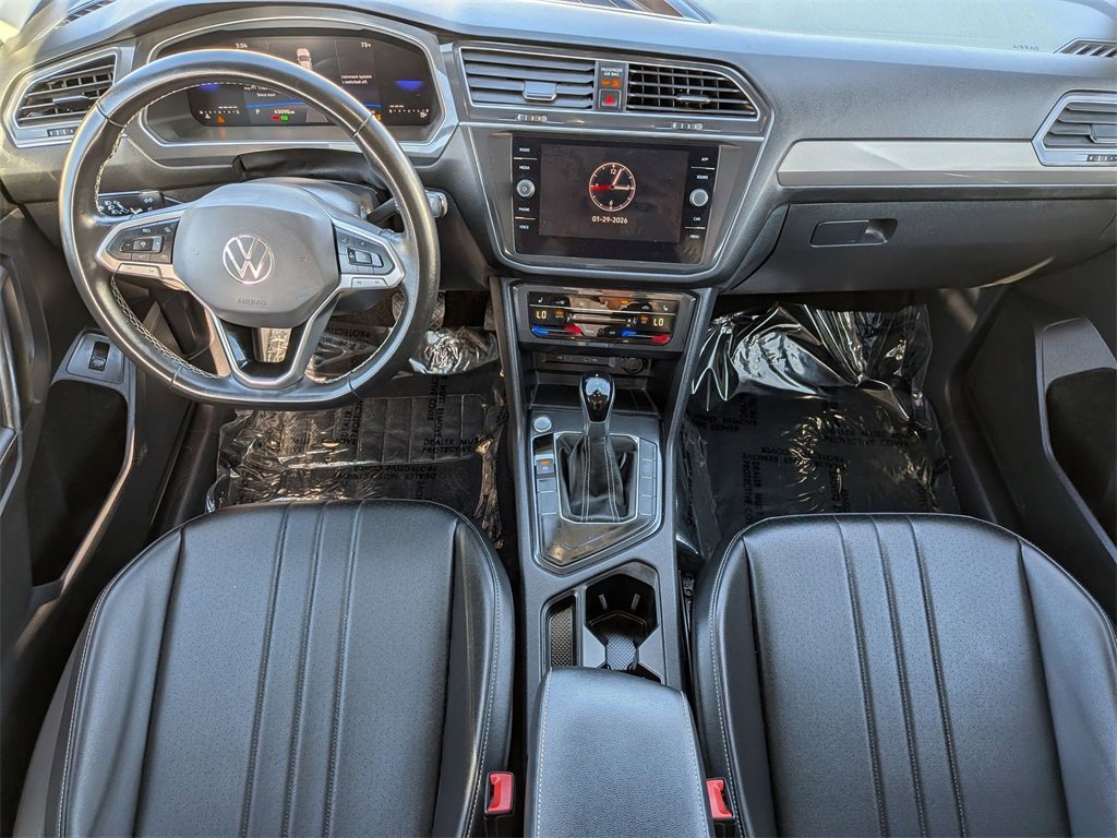 Used 2024 Volkswagen Tiguan SE image 24