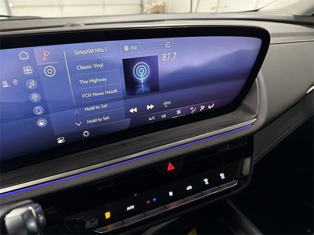 Certified 2025 Buick Envision Preferred image 23