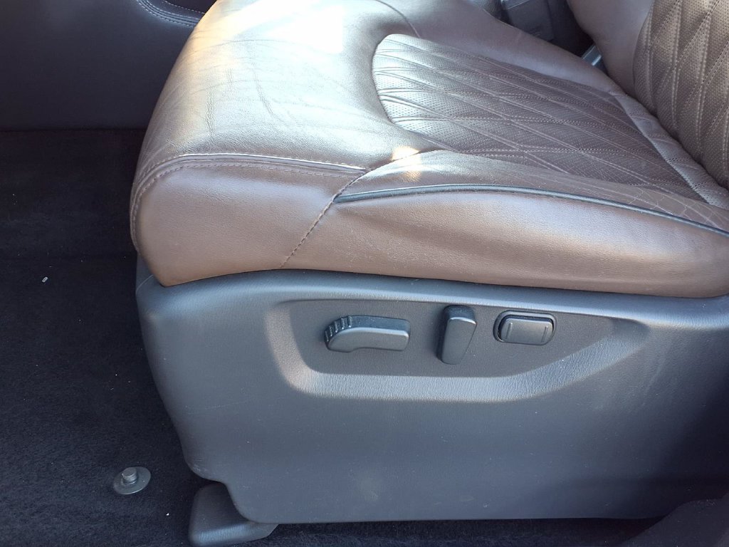 Used 2023 Nissan Armada Platinum w/ Captain's Chairs Package AWD/4WD image 27