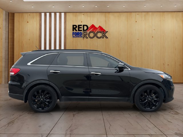 Used 2019 Kia Sorento AWD V6 image 7