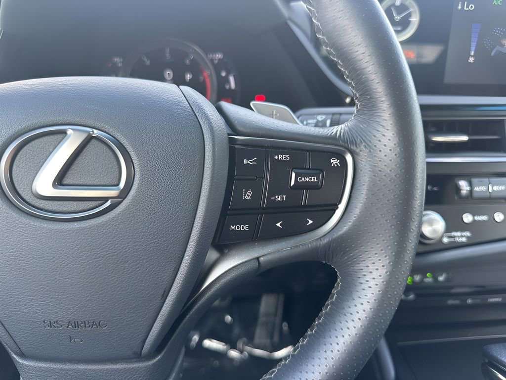 Used 2022 Lexus ES 350 F Sport image 16