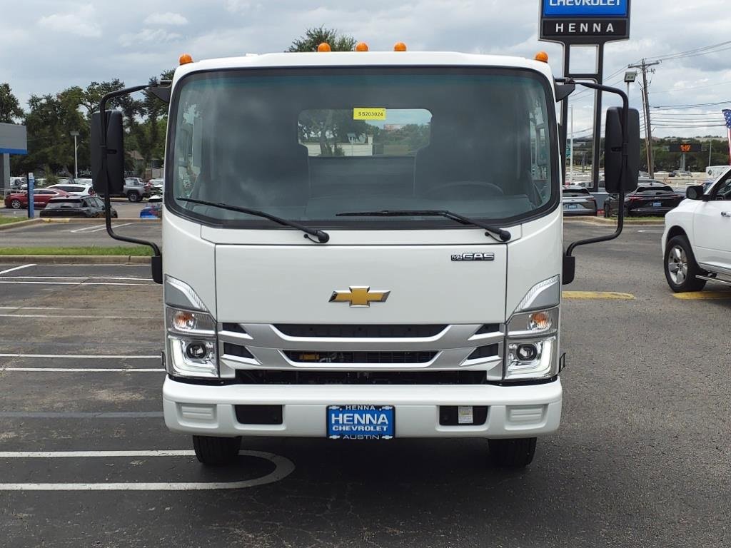 New 2025 Chevrolet Low Cab Forward image 2