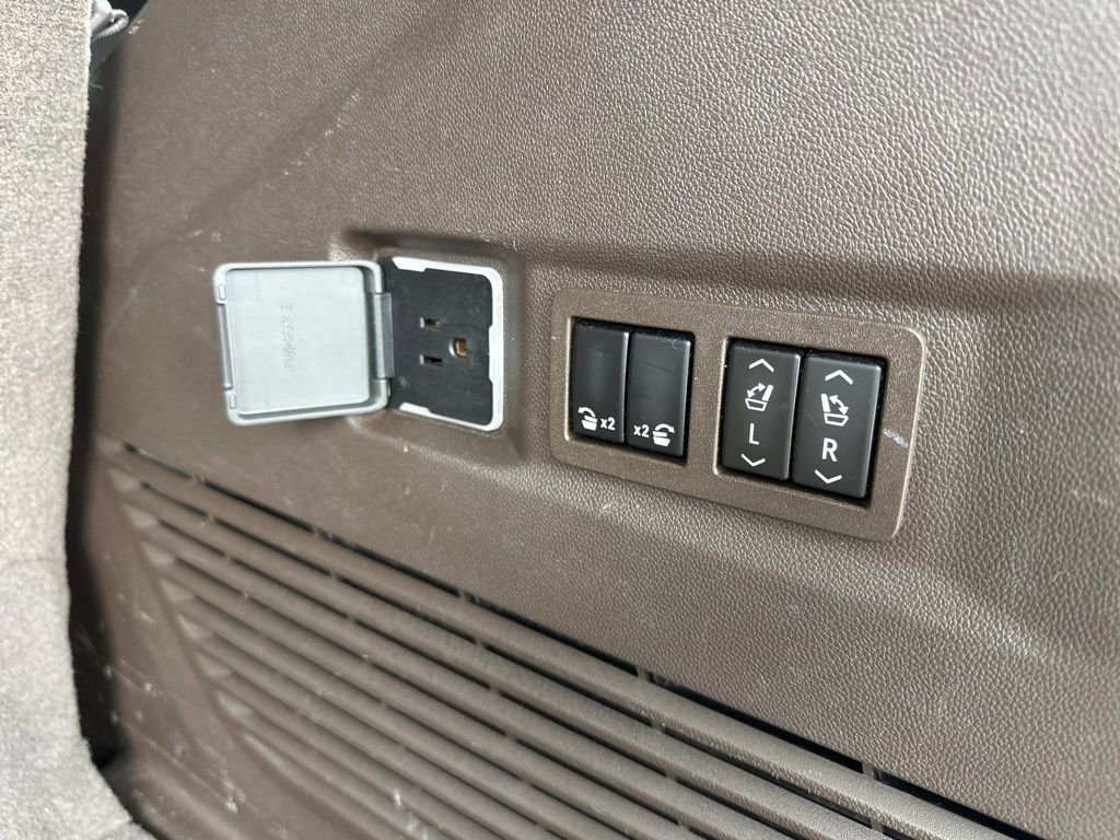 Used 2021 Chevrolet Tahoe Z71 w/ Z71 Off-Road Package image 15