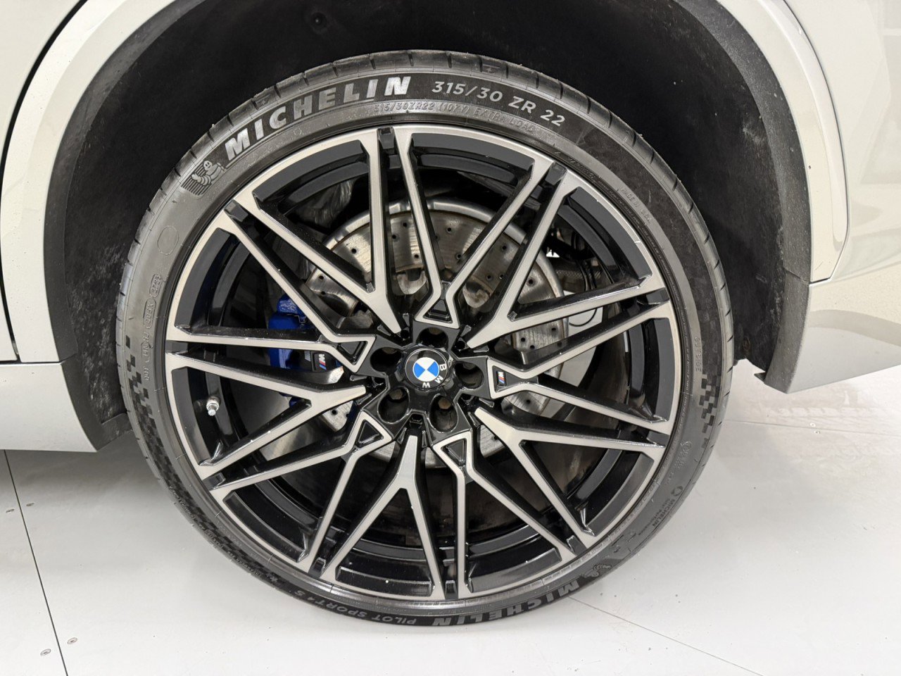 Used 2020 BMW X5 M Competition w/ Executive Package image 69