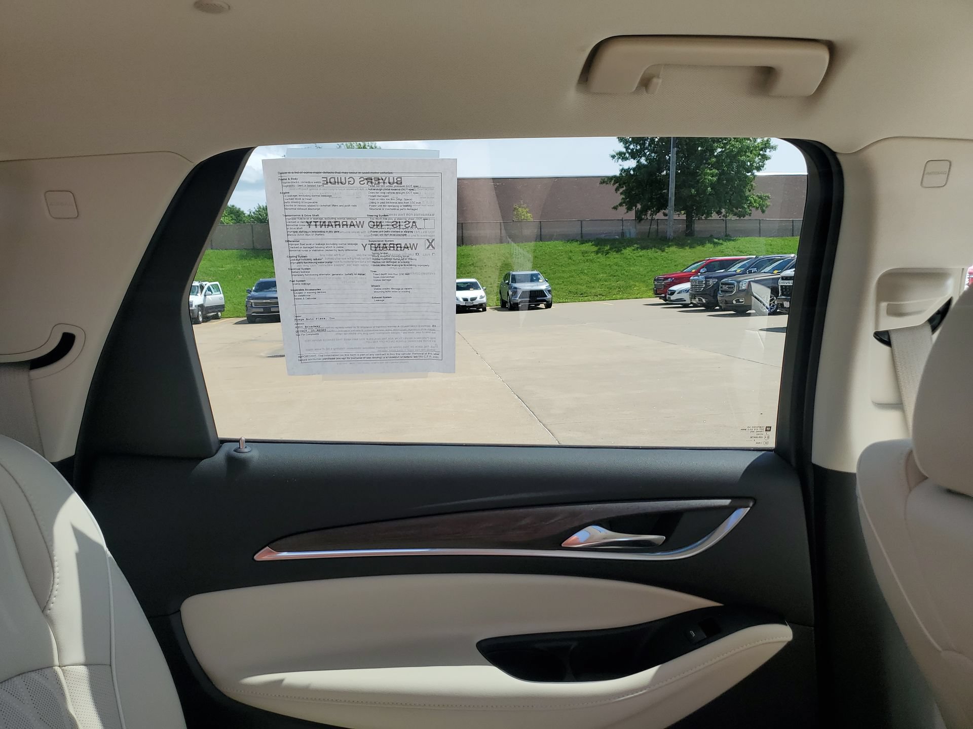 Used 2023 Buick Enclave Avenir w/ Avenir Technology Package AWD/4WD image 16
