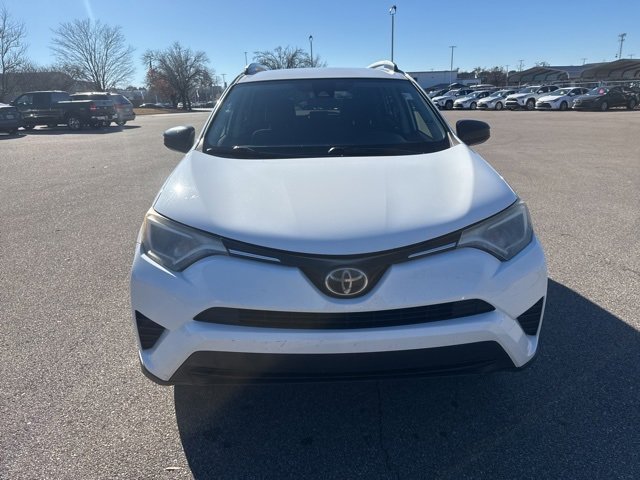 Used 2018 Toyota RAV4 LE image 8