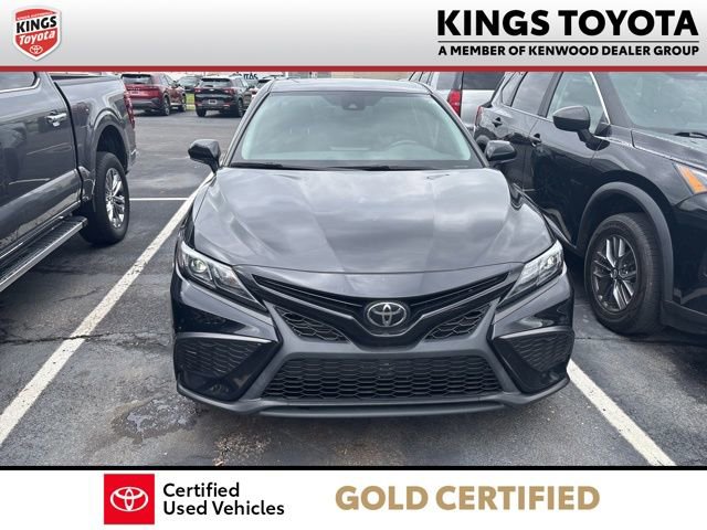 Used 2023 Toyota Camry SE w/ Convenience Package FWD image 3