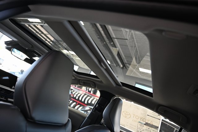 New 2026 Toyota Prius Plug-In Hybrid image 21