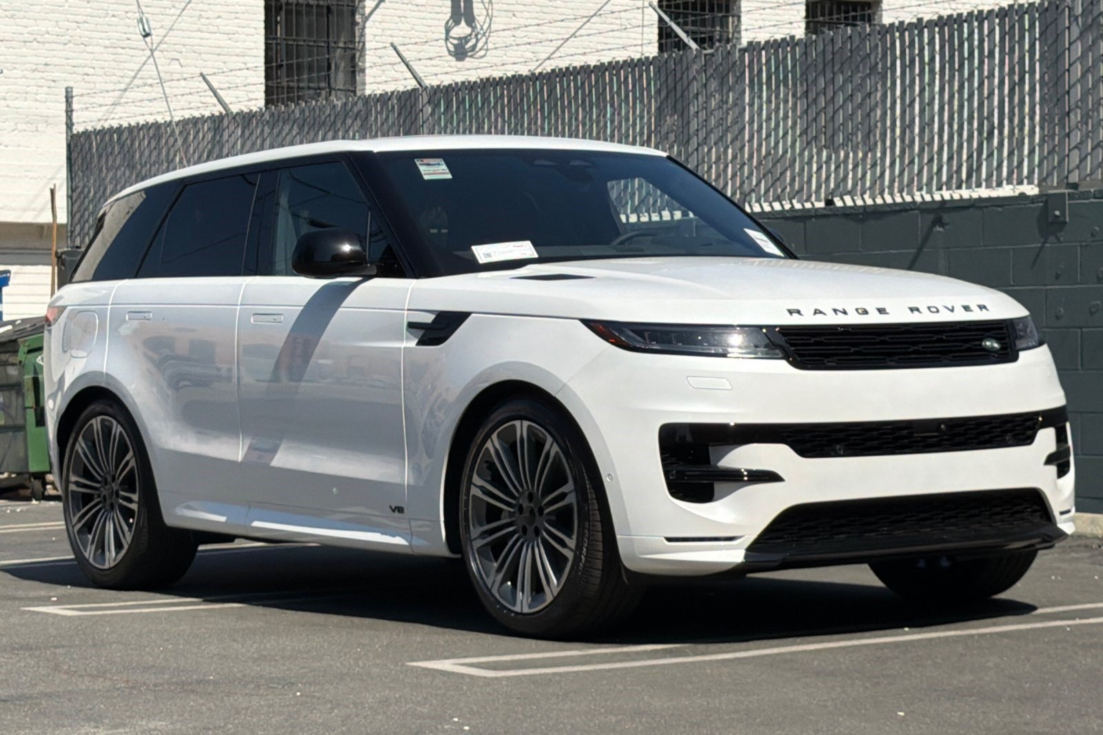New 2026 Land Rover Range Rover Sport Dynamic SE AWD/4WD image 7
