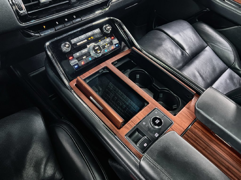 Used 2022 Lincoln Navigator Reserve RWD image 38