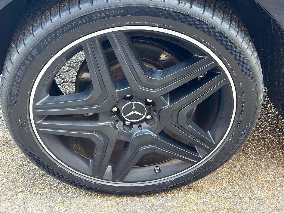 Used 2015 Mercedes-Benz ML 63 AMG 4MATIC image 12