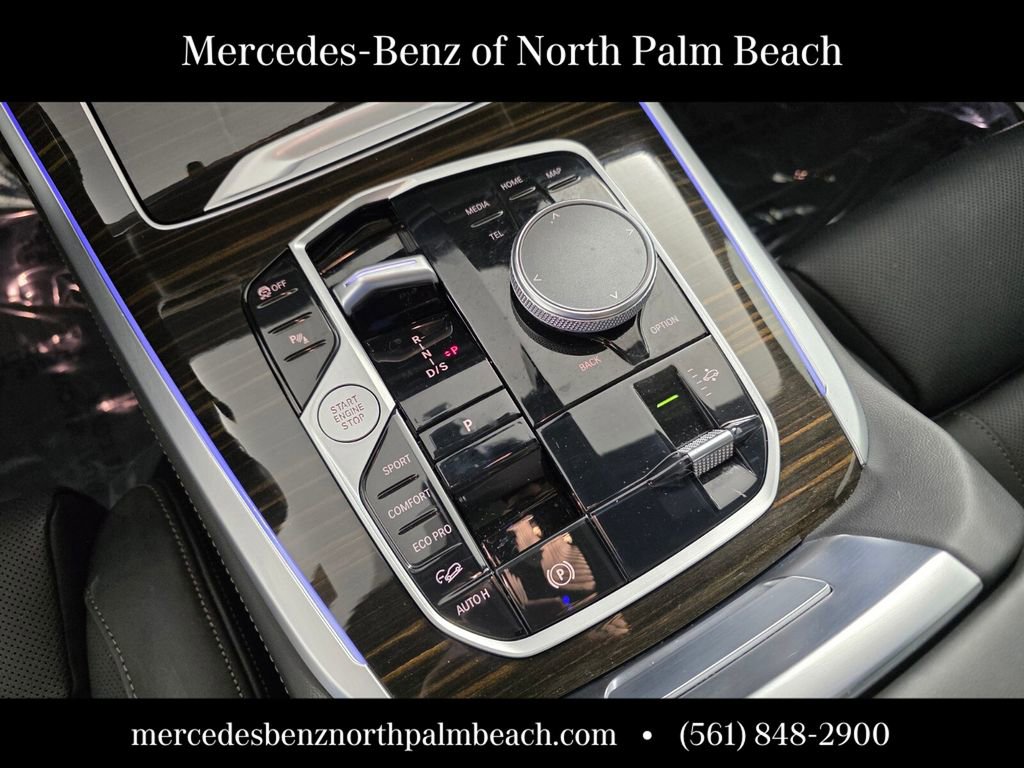 Used 2024 BMW X7 xDrive40i w/ M Sport Package image 25