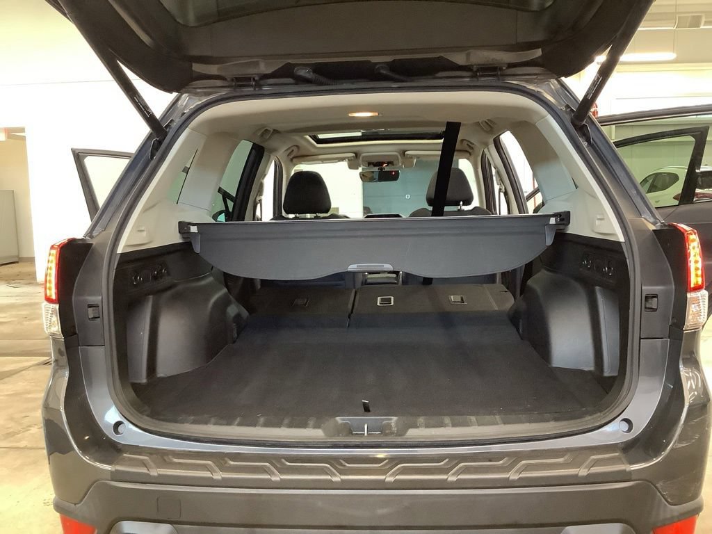 Used 2021 Subaru Forester Premium AWD/4WD image 18