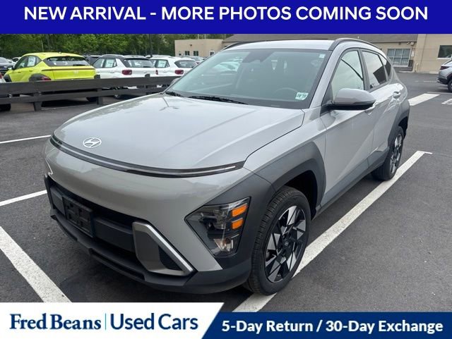 Used 2024 Hyundai Kona SEL AWD/4WD image 2