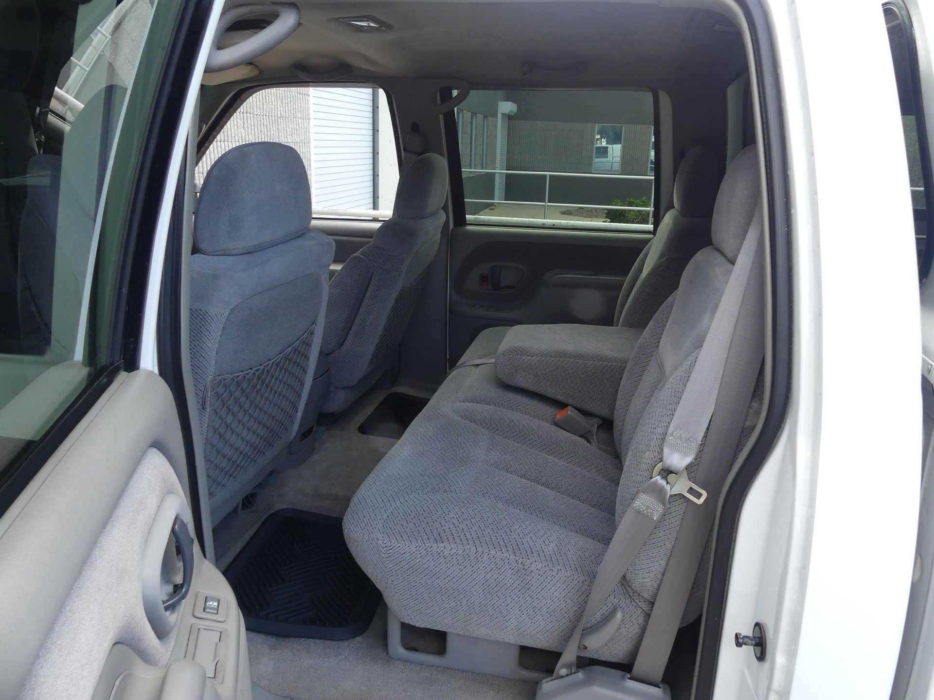 Used 2000 Chevrolet Silverado 3500 2WD Crew Cab image 63