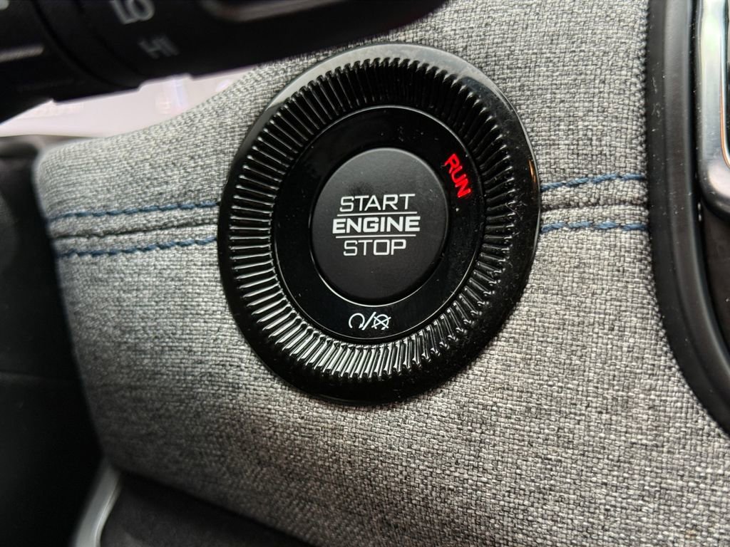 Used 2022 Jeep Compass Latitude image 27