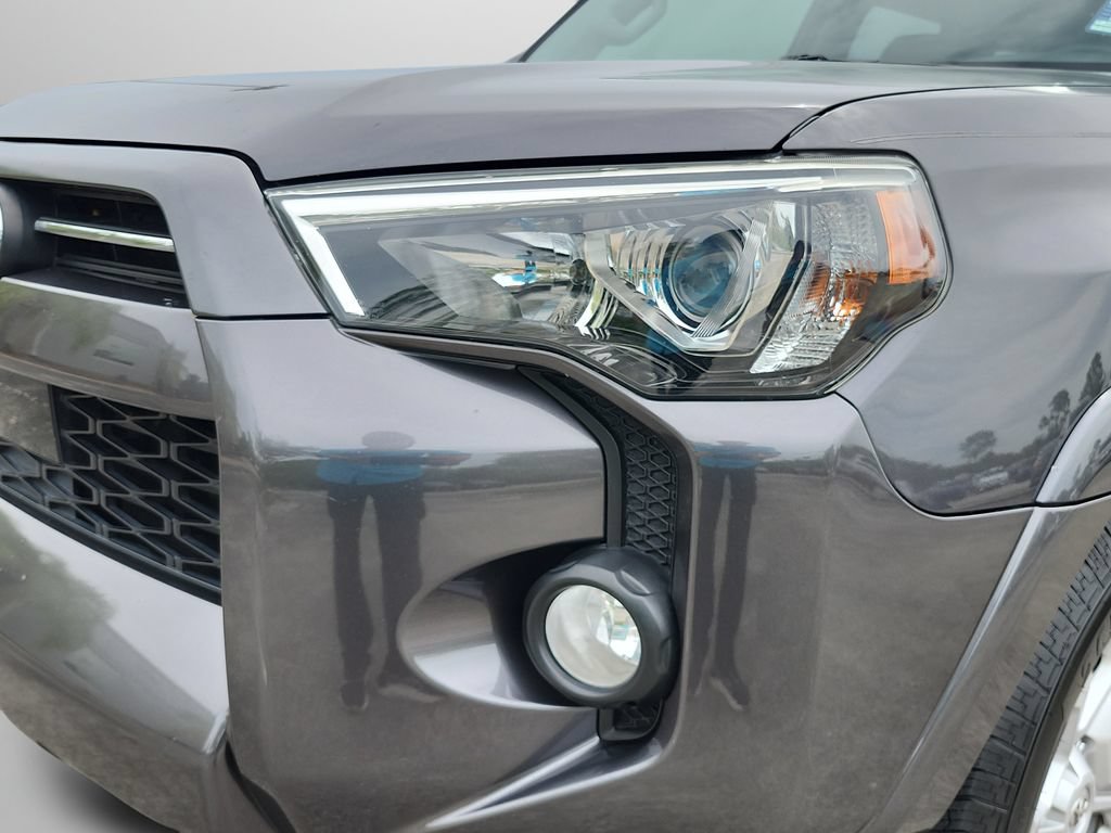 Used 2020 Toyota 4Runner SR5 RWD image 14