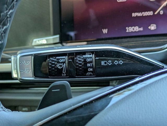 New 2026 Cadillac Escalade Luxury w/ Touring Package AWD/4WD image 31