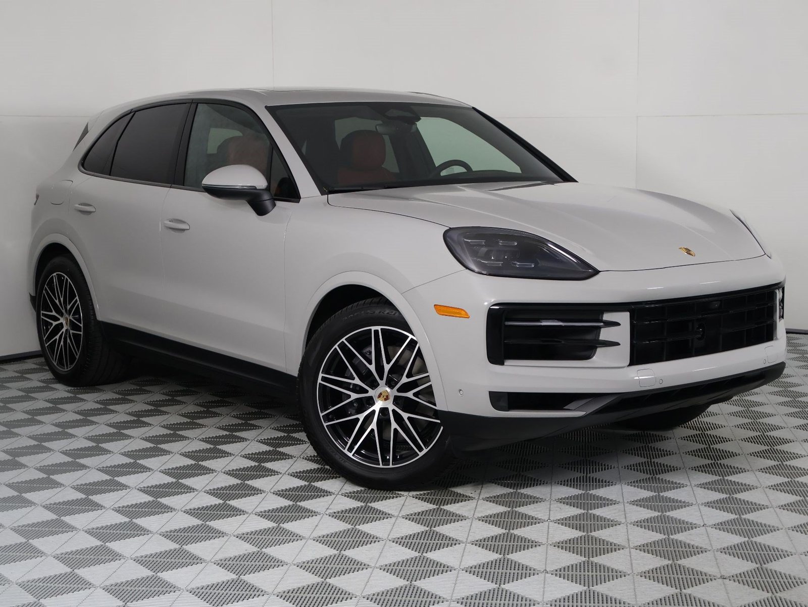 New 2026 Porsche Cayenne AWD/4WD image 9