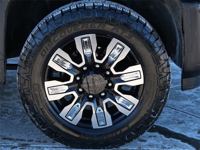 Used 2024 GMC Sierra 3500 Denali w/ Denali Reserve Package image 9