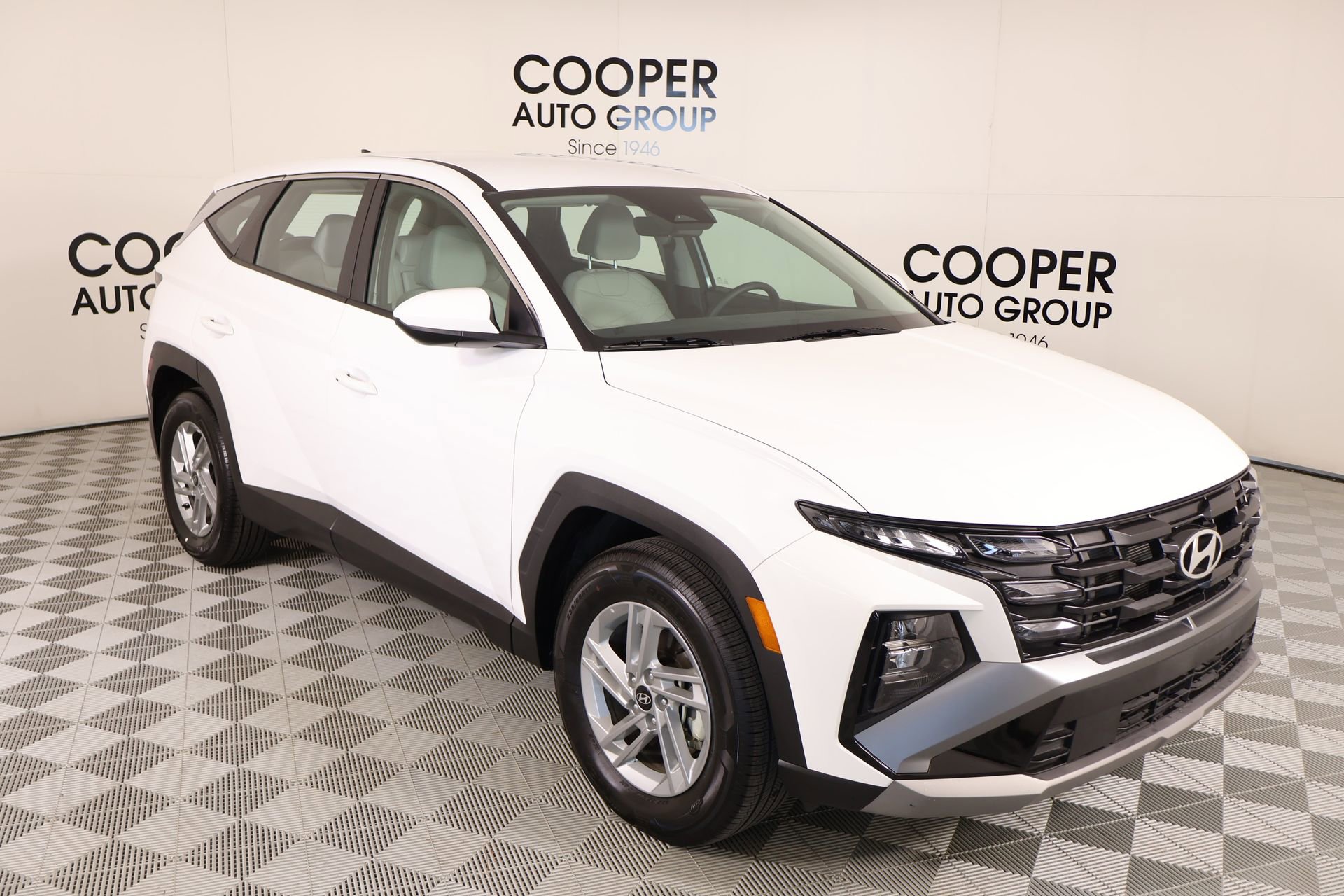 Certified 2025 Hyundai Tucson SE