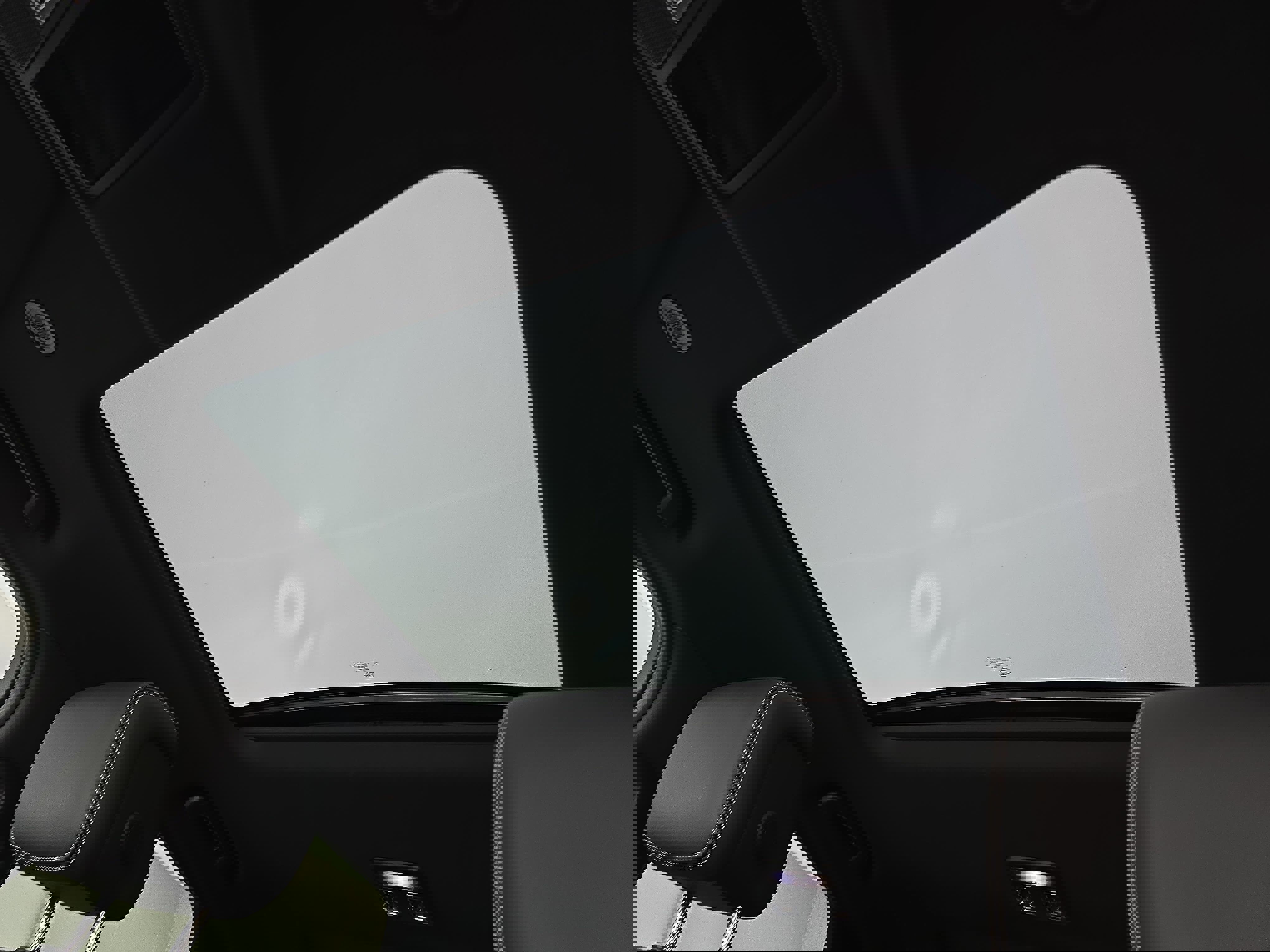 Certified 2025 Land Rover Discovery S image 31