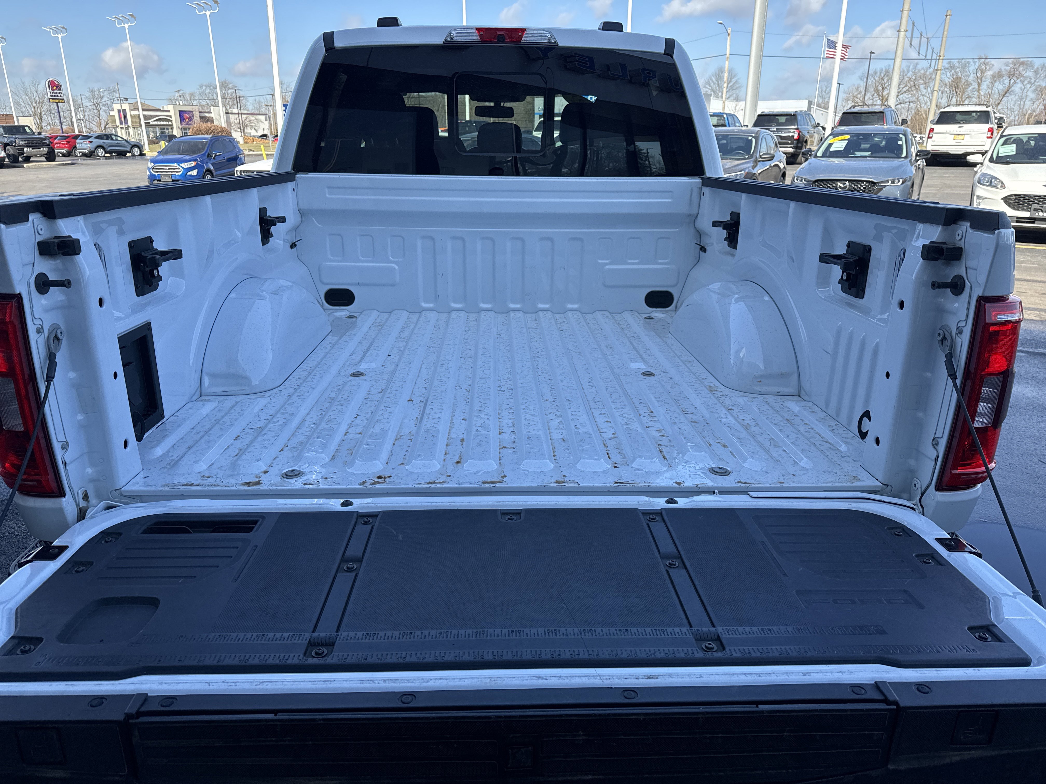 Certified 2022 Ford F150 XLT w/ Equipment Group 302A High image 23