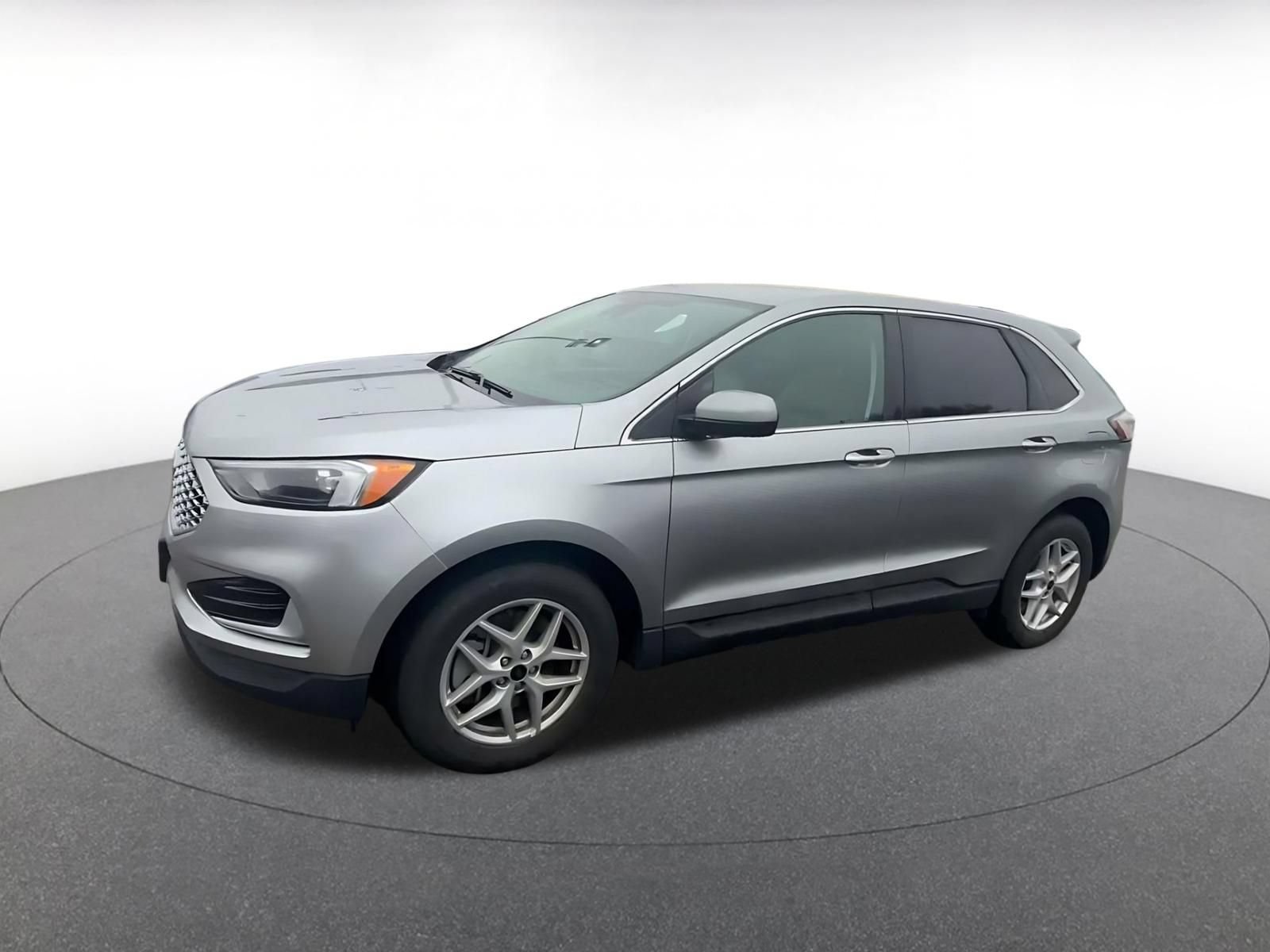Used 2024 Ford Edge SEL AWD/4WD image 7