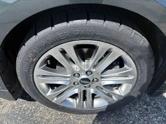 Used 2016 Lincoln MKZ FWD image 19