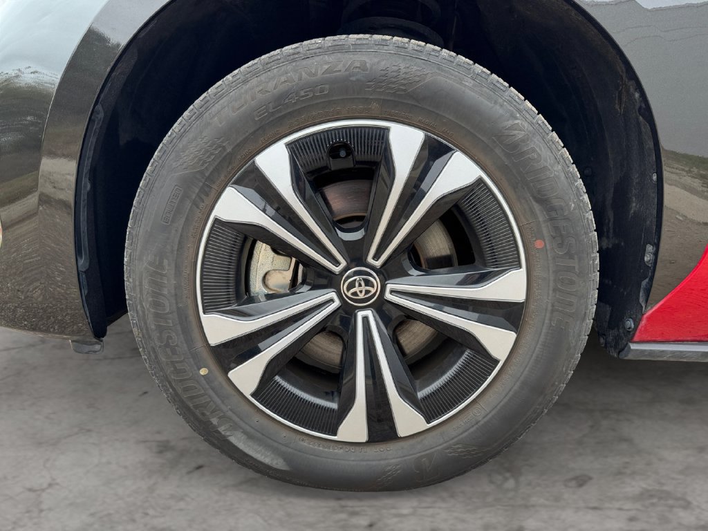 Used 2023 Toyota bZ4X AWD w/ Weather Package image 9