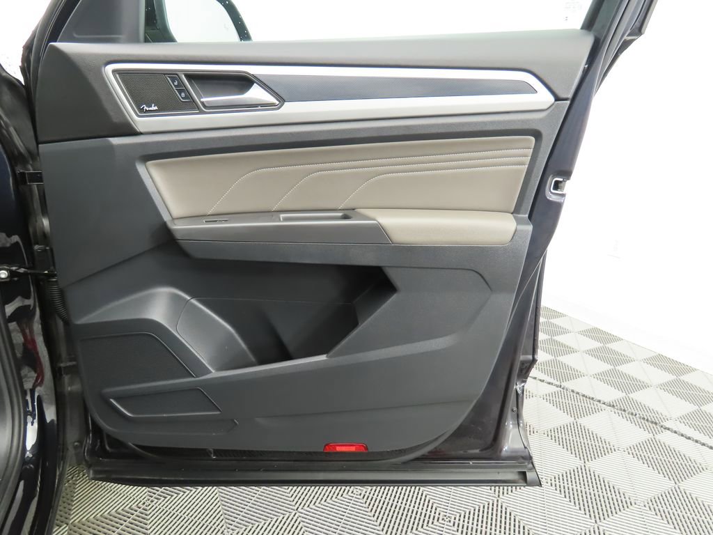 Used 2023 Volkswagen Atlas Cross Sport SEL Premium R-Line image 25