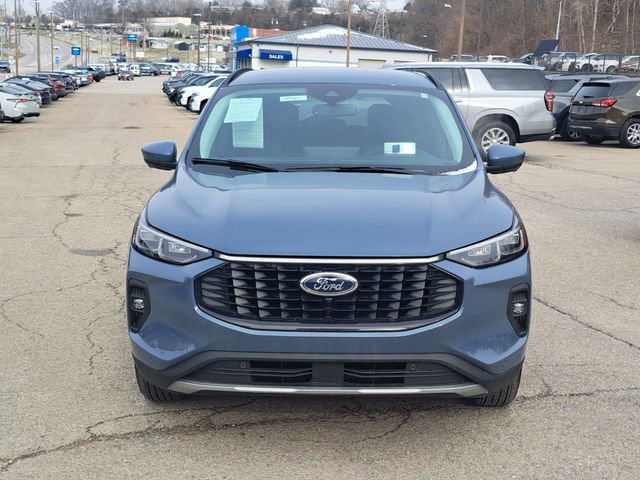 Used 2025 Ford Escape SE w/ PHEV Premium Package image 8
