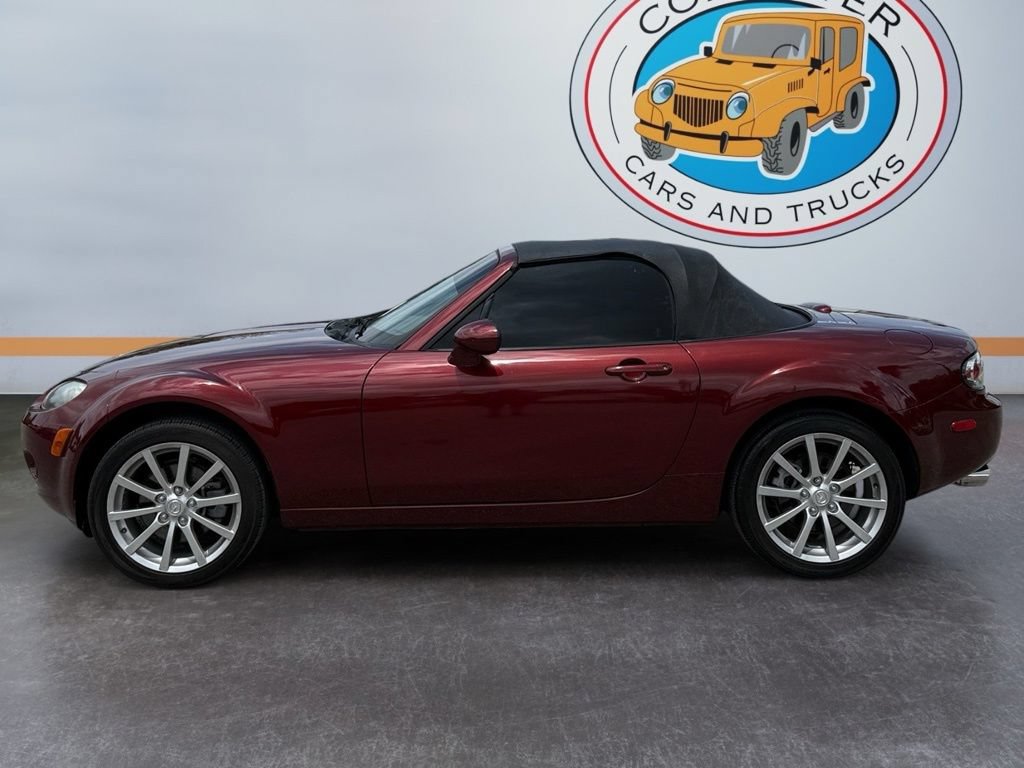 Used 2006 MAZDA MX-5 Miata RWD image 12