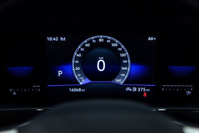 Used 2023 Volkswagen Taos S image 2