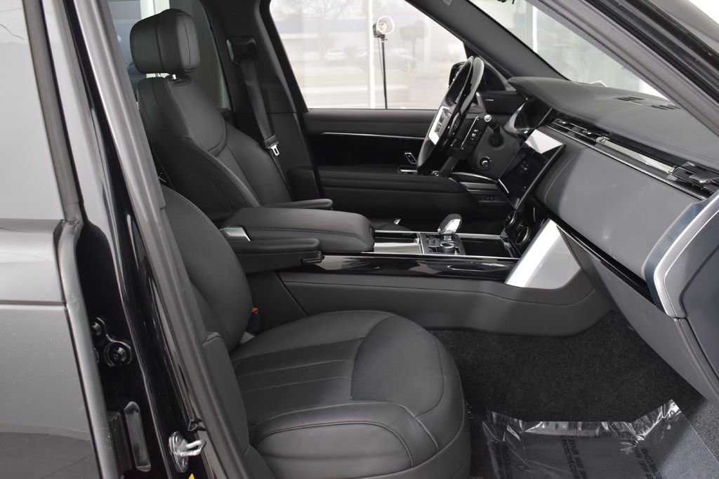 Used 2023 Land Rover Range Rover SE image 26