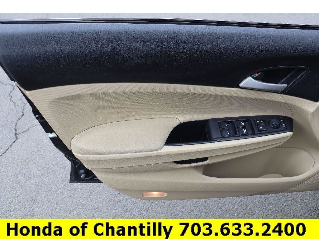 Used 2011 Honda Accord LX-P image 18