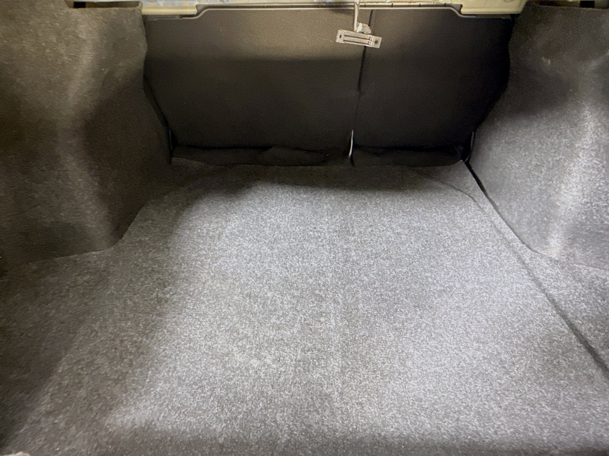 Used 2020 Nissan Versa SV image 35