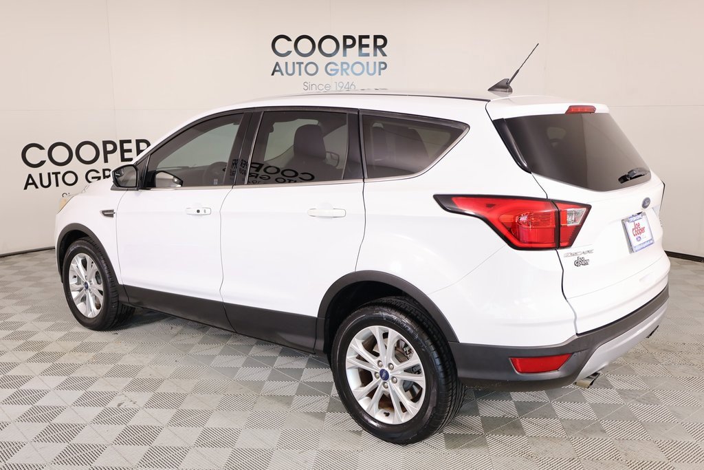 Used 2019 Ford Escape SE image 22