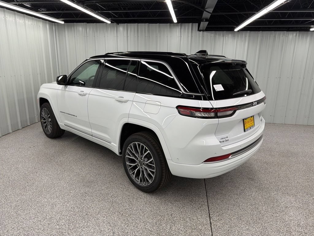 New 2026 Jeep Grand Cherokee Summit AWD/4WD image 4
