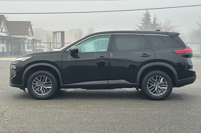 Used 2024 Nissan Rogue S image 7