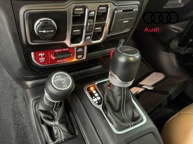 Used 2023 Jeep Gladiator Rubicon w/ Trailer Tow Package image 32