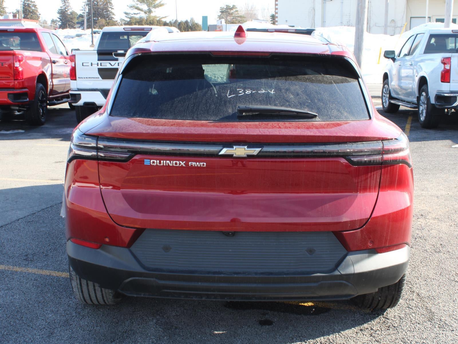 New 2026 Chevrolet Equinox EV LT AWD/4WD image 7