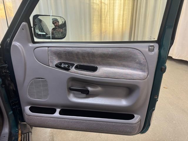Used 1997 Dodge Ram 1500 Truck Laramie image 32