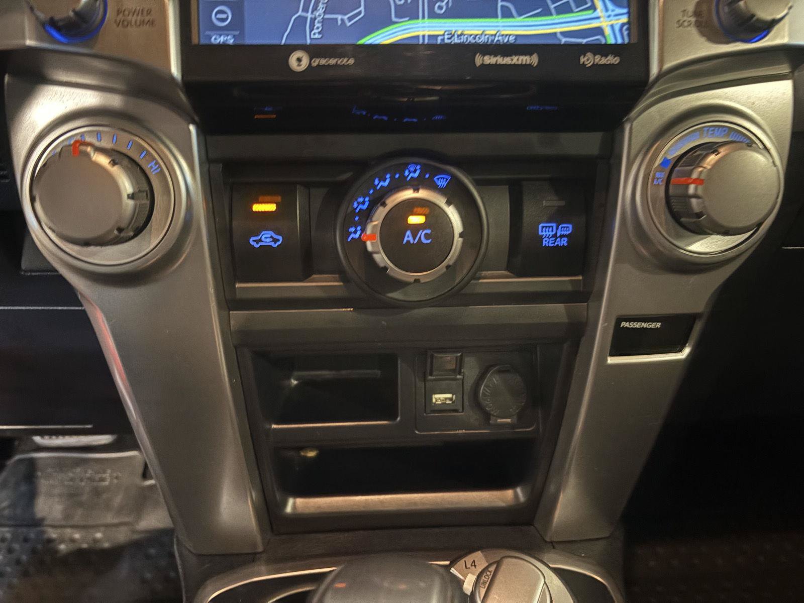 Used 2021 Toyota 4Runner SR5 Premium w/ Moonroof Package AWD/4WD image 24