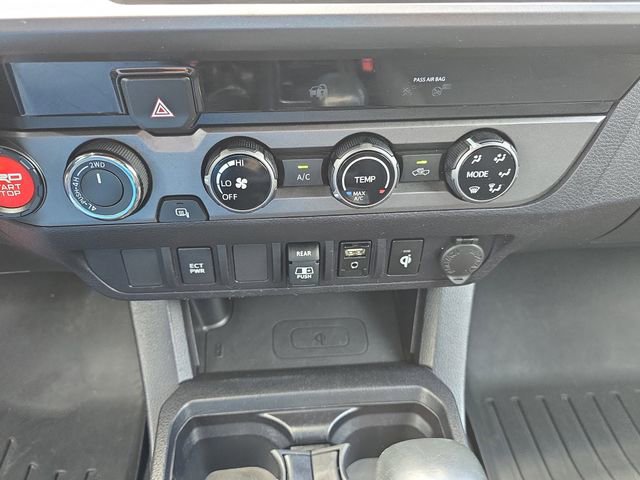 Used 2018 Toyota Tacoma TRD Off-Road image 23