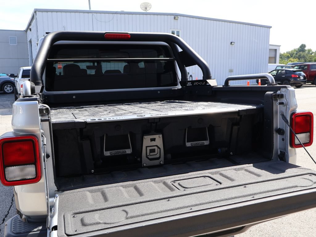 Used 2022 Jeep Gladiator Overland w/ Popular Equipment Package AWD/4WD image 14
